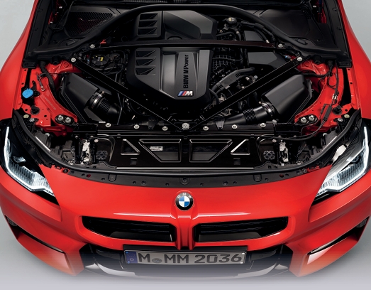 Pre-chamber ignition  for BMW M cars